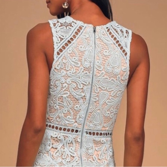 Lulu’s lace dress - Picture 2 of 12
